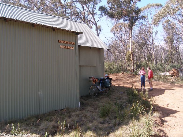 Noonameena hut