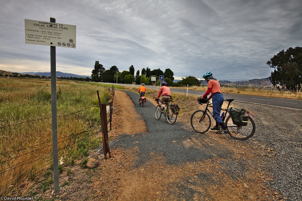 Cycle path to Corryong