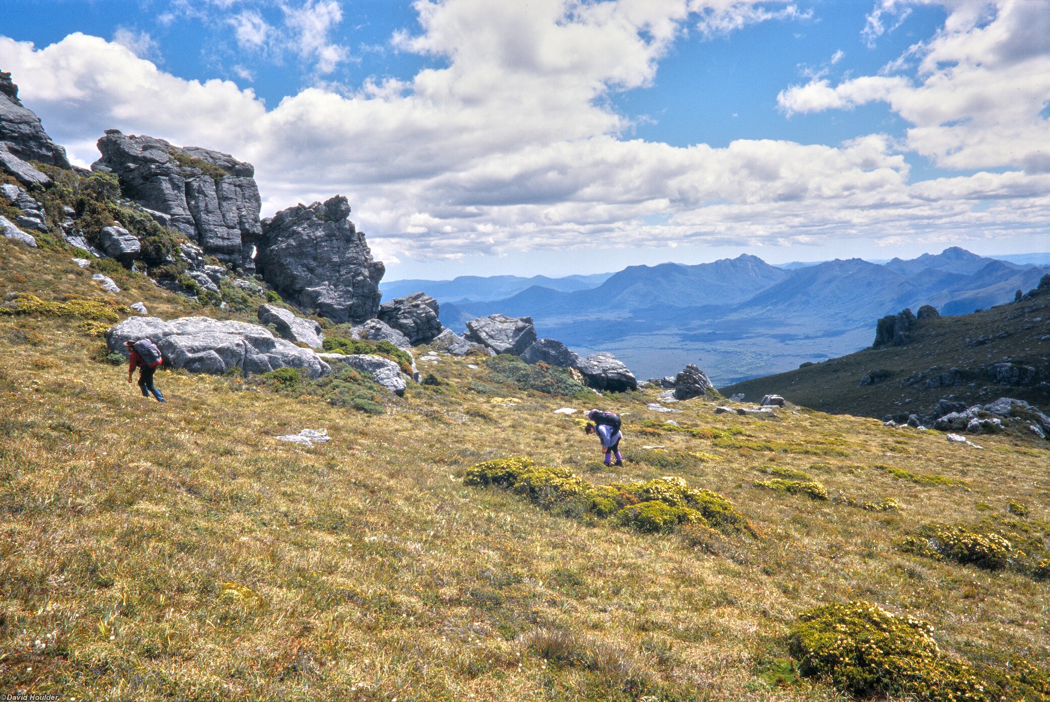 Heading south-east on the ridge