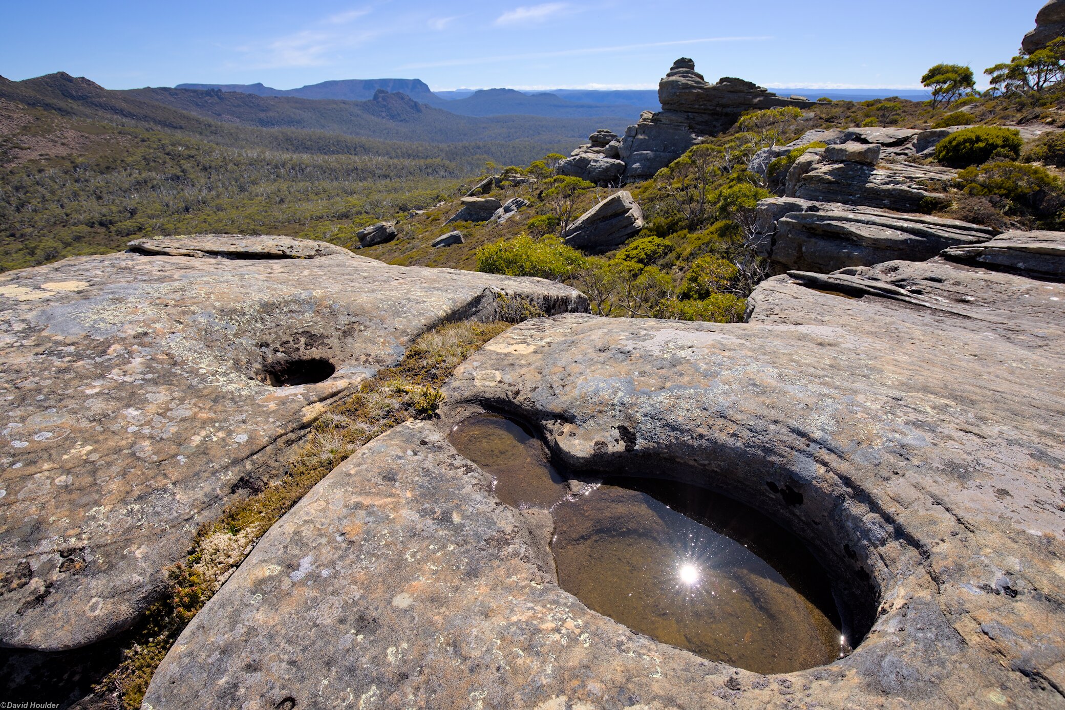 Sandstone outcrops on Mount Rufus