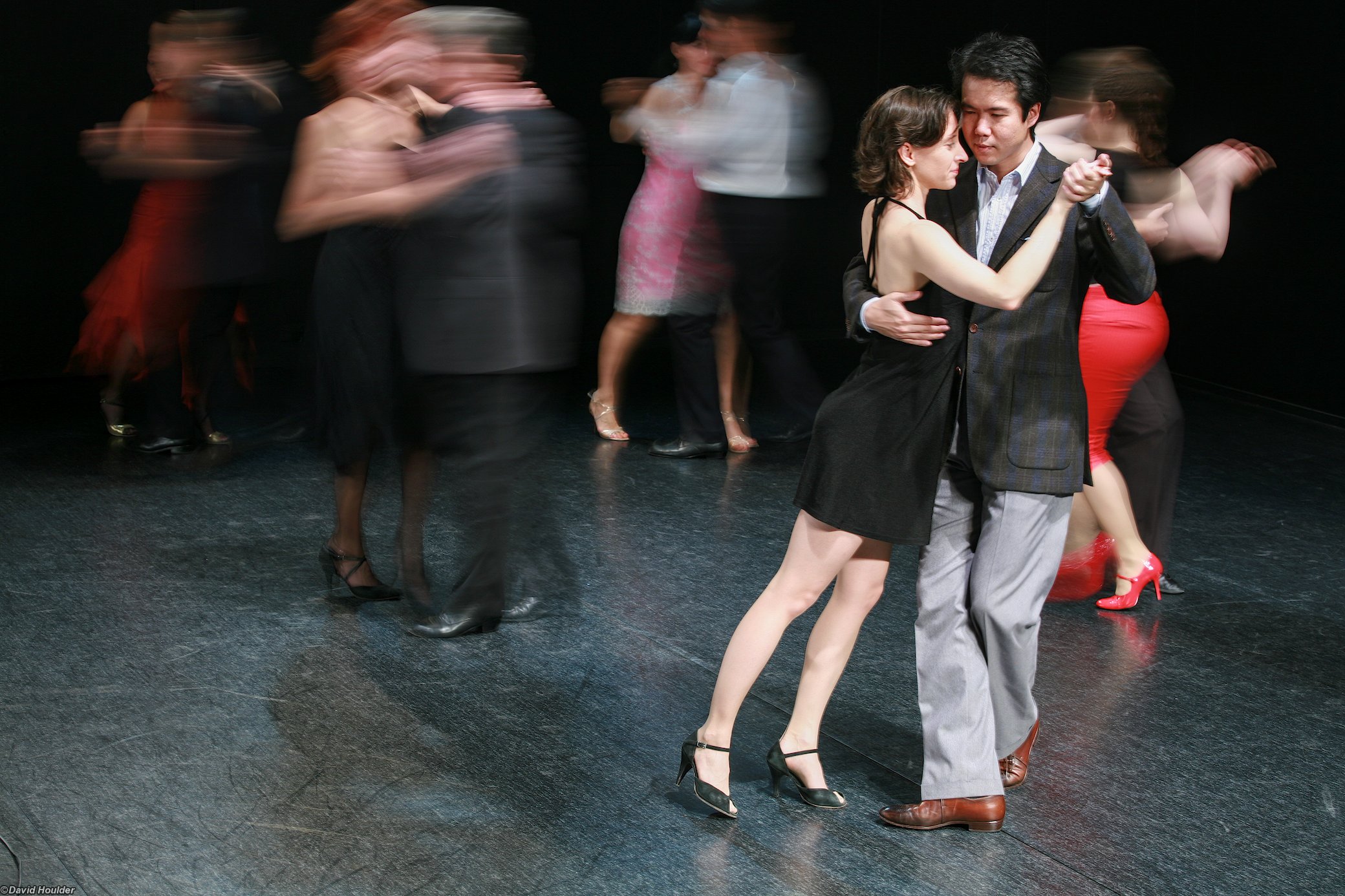 Tango dancers