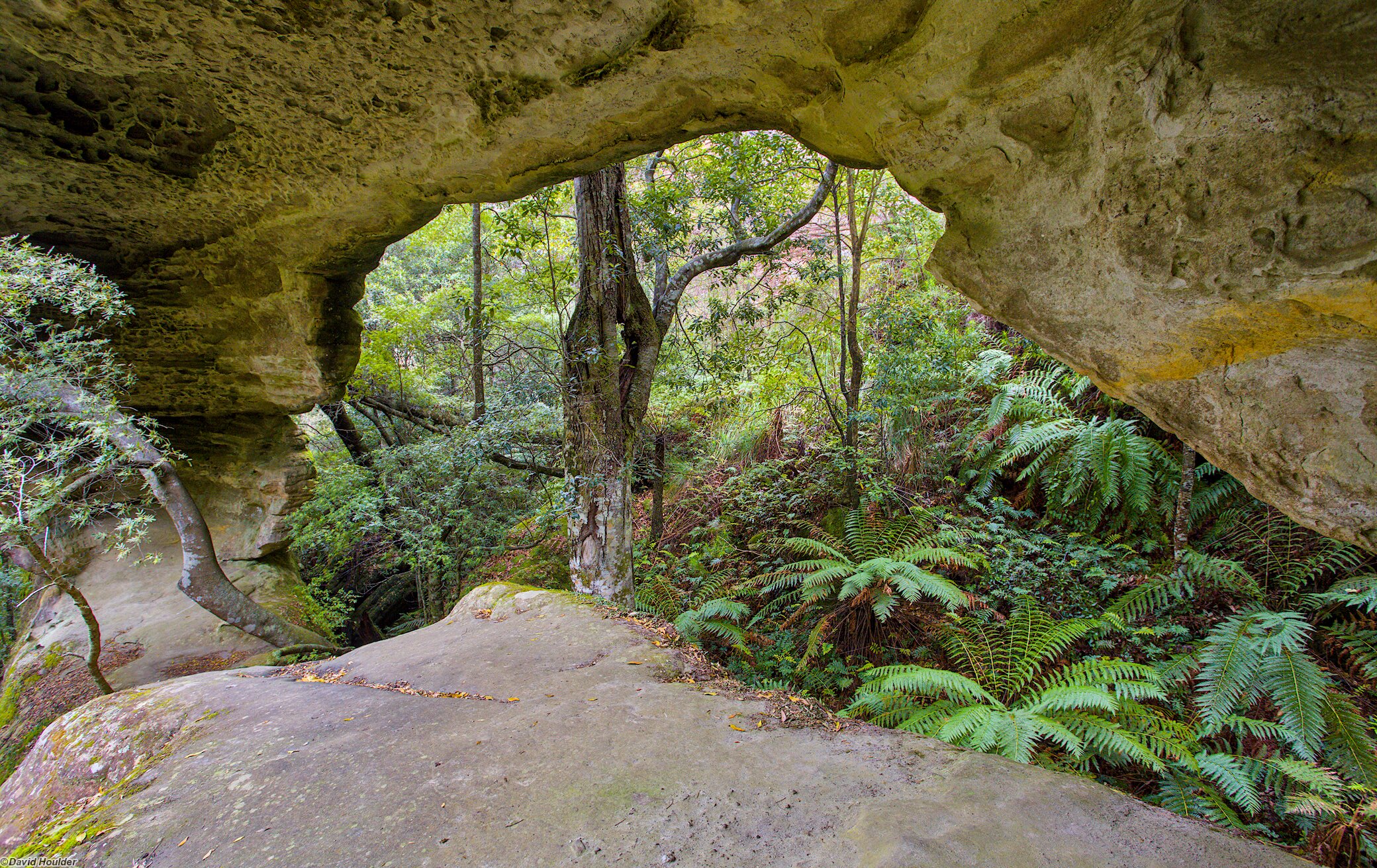 Natural arch in Monolith Valley